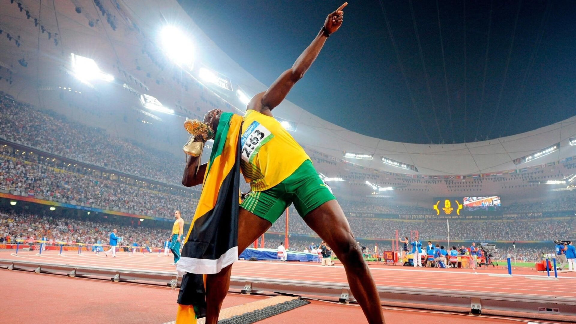 基：全黑队的“球场焦点”，每次出场都让人期待他在攻防两端的精彩表现